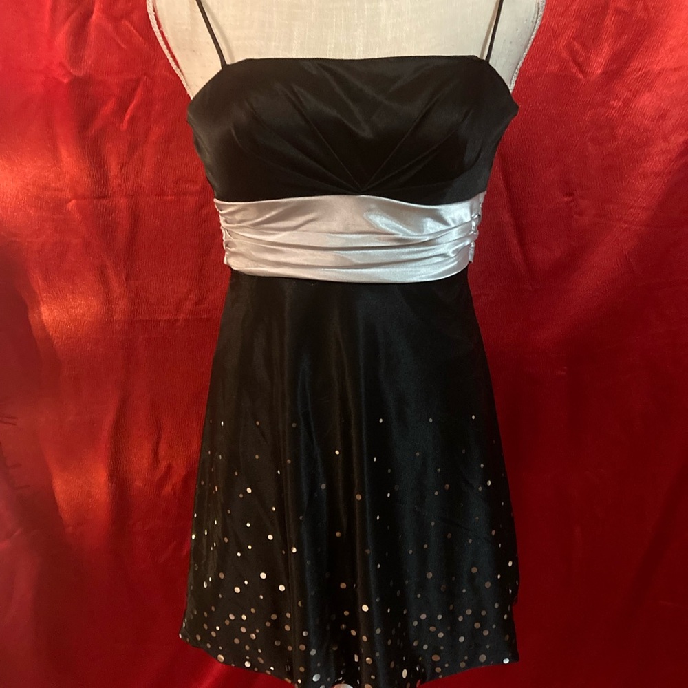 Jump Apparel size 1/2 pre owned good condition